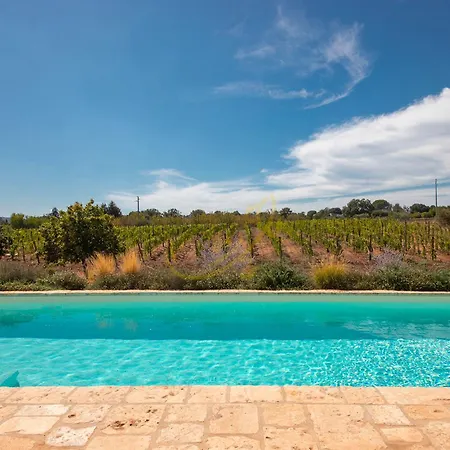 Hébergement de vacances Td Trulli Perla Bianca Trulli W Pool Vineyards