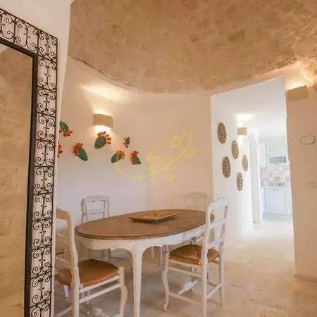 Td Trulli Perla Bianca Trulli With Pool & Vineyard * Martina Franca