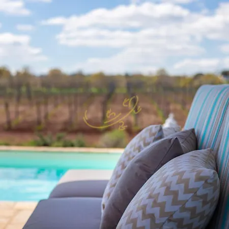 Td Trulli Perla Bianca Trulli With Pool & Vineyard