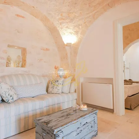 Dom wakacyjny Td Trulli Perla Bianca Trulli W Pool Vineyards