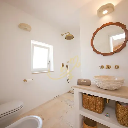 Td Trulli Perla Bianca Trulli W Pool Vineyards