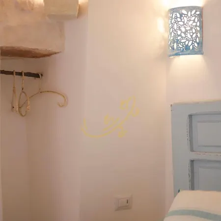 Dom wakacyjny Td Trulli Perla Bianca Trulli W Pool Vineyards *