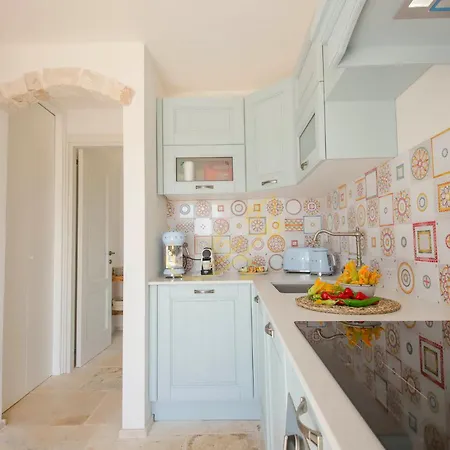 Dom wakacyjny Td Trulli Perla Bianca Trulli W Pool Vineyards