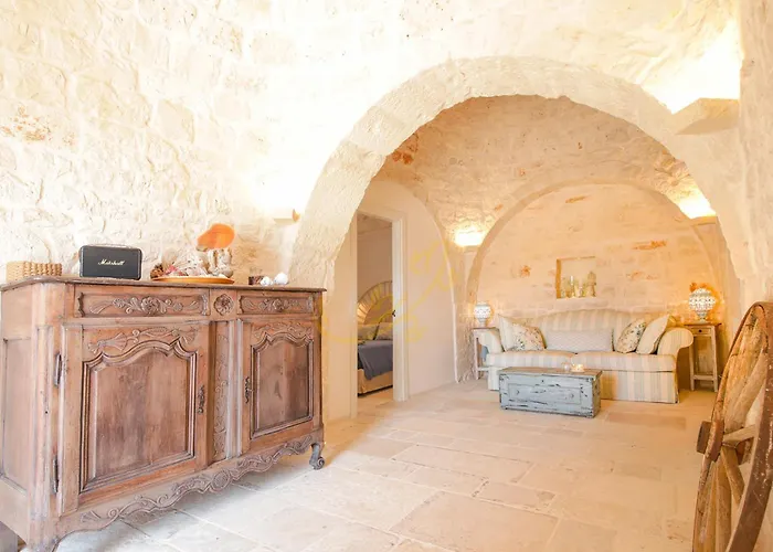 Td Trulli Perla Bianca Trulli W Pool Vineyards