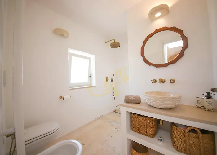 Td Trulli Perla Bianca Trulli W Pool Vineyards